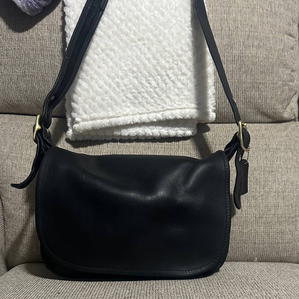 VTG Coach Black Leather Shoulder Bag